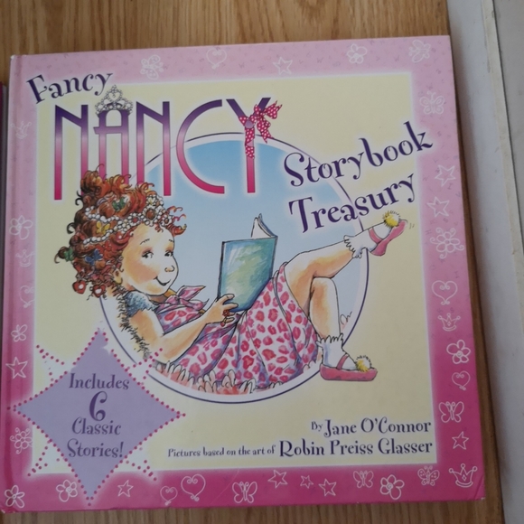 3 Fancy Nancy Children’s Books - Picture 3 of 16